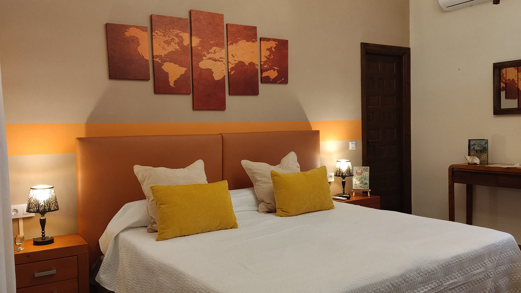 8. Verne Room
